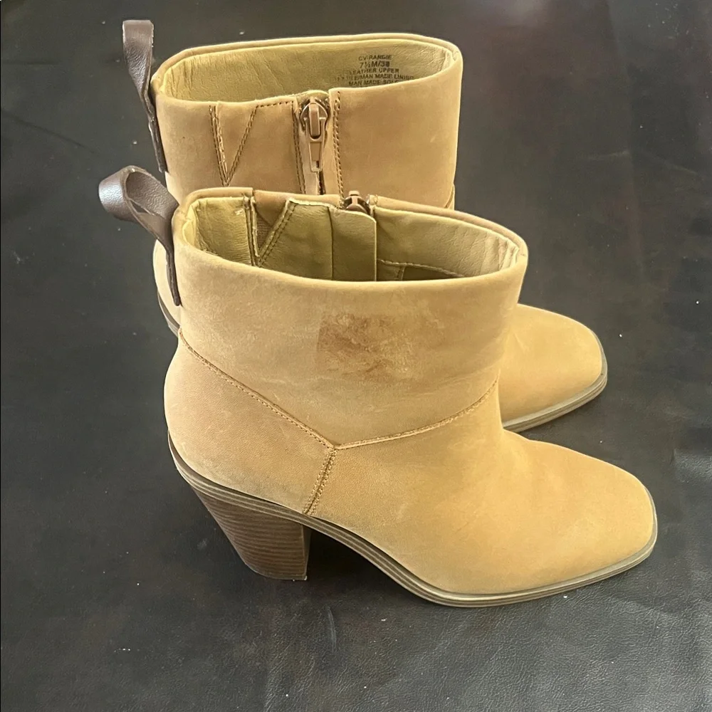 Crown Vintage‎ Tan Platform Ankle Boots